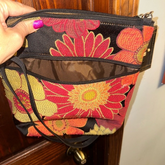 Vibrant Floral Crossbody Bag - Picture 8 of 14
